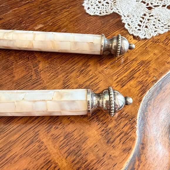 TOWLE Silversmiths Two-Piece Salad Serving Set Mother of Pearl Handles - Picture 10 of 17